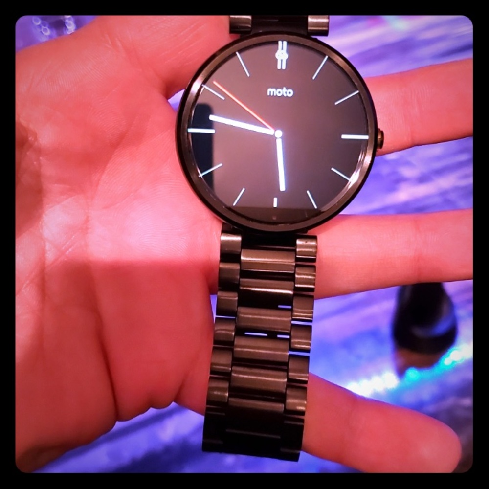 Motorola Moto 360 1st generation smart watch⌚️📱❤️